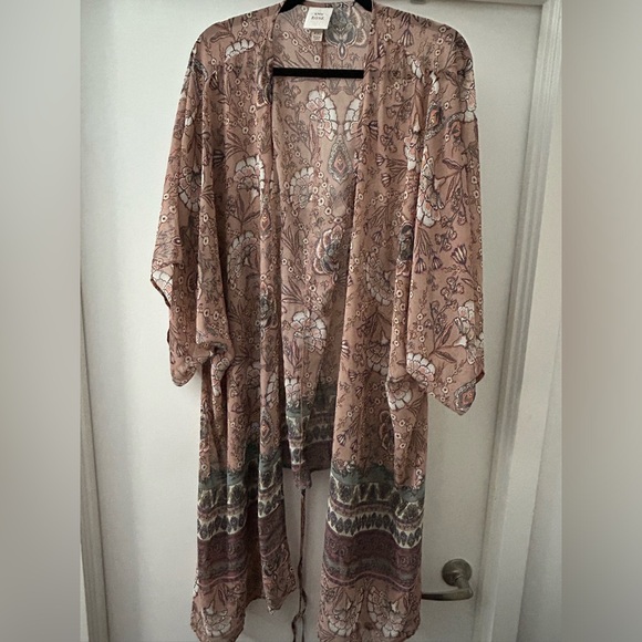 Floral Coverup - Size XL - Picture 1 of 3
